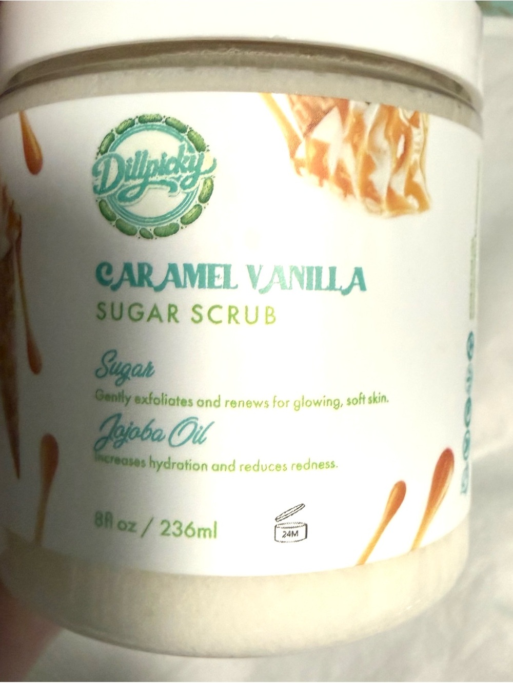 Aminnah/Dillpicky collab “Caramel Vanilla” Sugar Scrub!